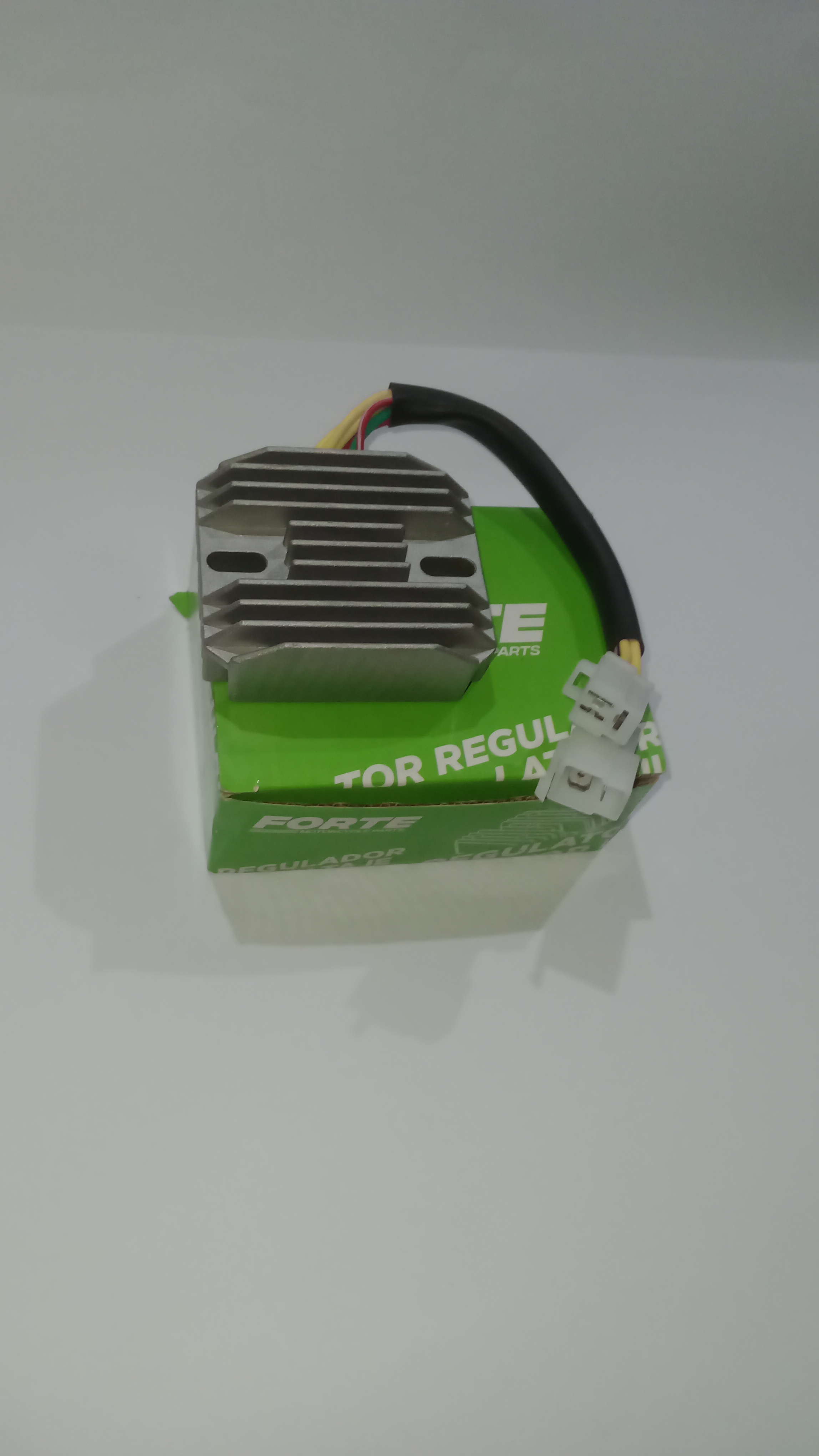 Regulador trifásico  smash 110 con luz permanente
